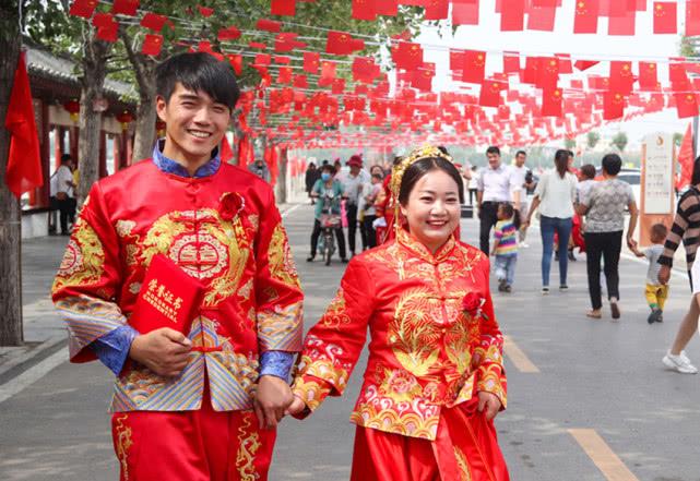 最新主婚人致辭精選,最新主婚人致辭精選，溫馨而深刻的婚禮言辭